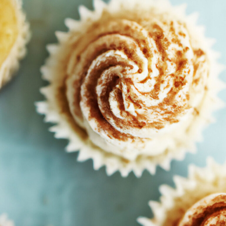 Cinnamon Vanilla Cupcakes
